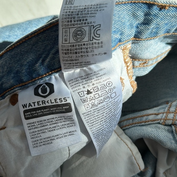 LEVIS 501 shorts vintage distressed size 25 but fit like a 26, see measurements - Picture 7 of 12